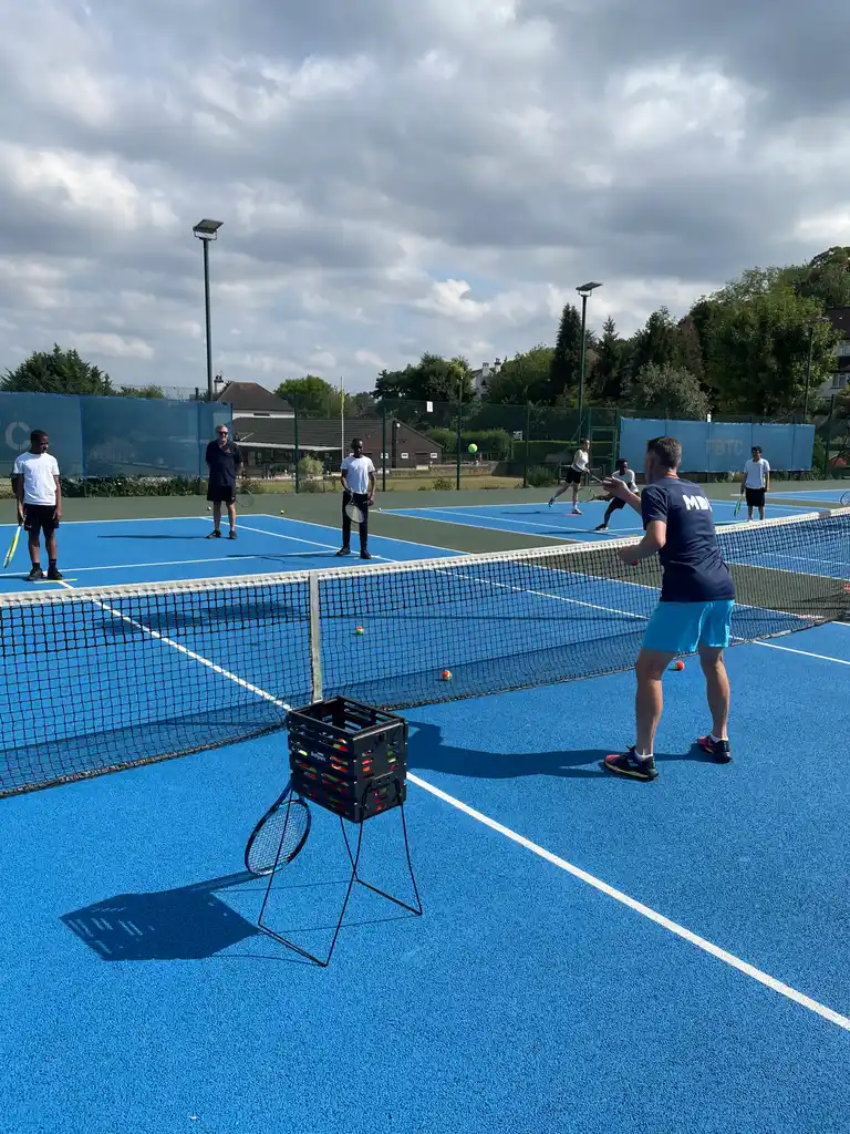 Surrey Freemasons donate to Tim Henman Fund